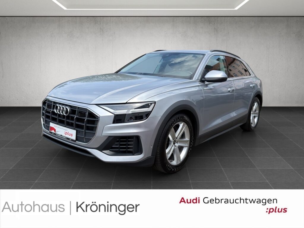 Audi Q8 55 TFSI quattro S Tronic Luft LED Assistenz+